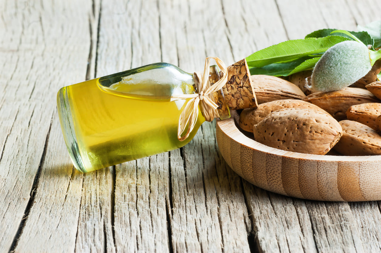 Minyak Alami Untuk Perawatan Rambut | HonestDocs